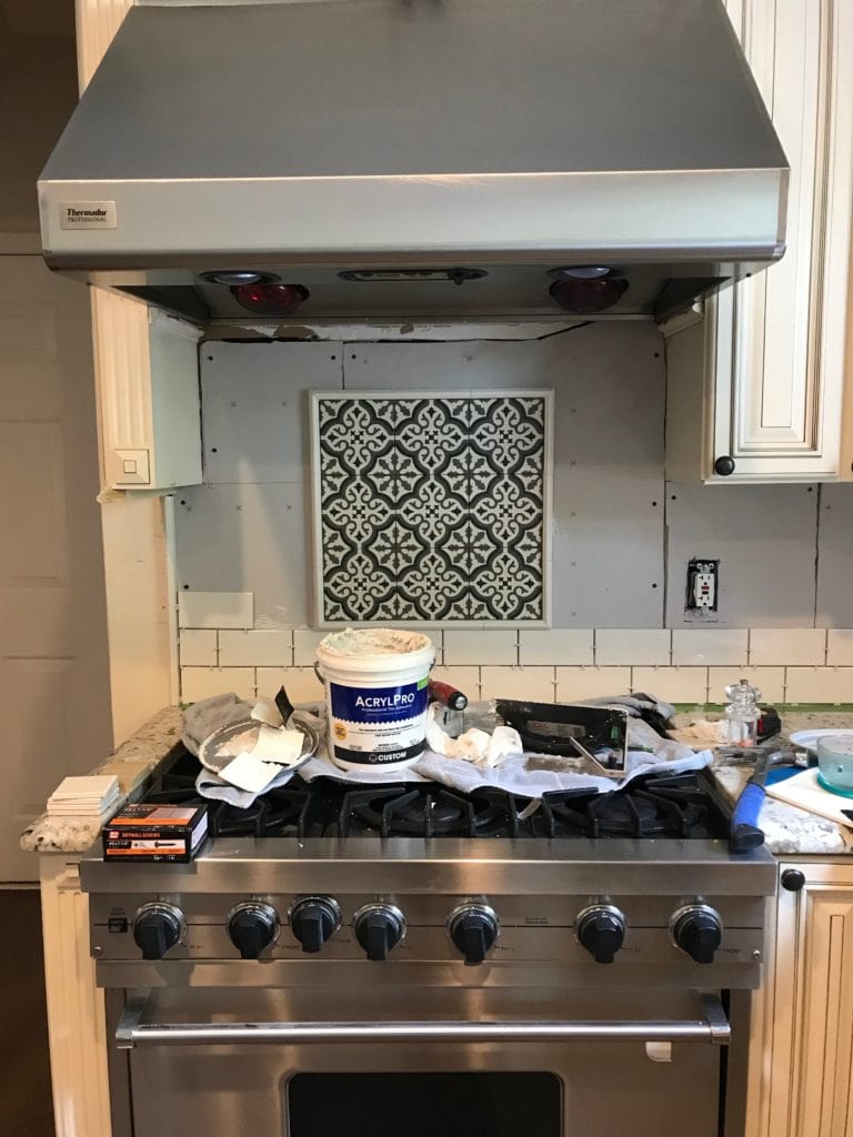 DIY kitchen backsplash 